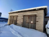 Аукцион по продаже нежилого здания-гаража площадью 109,4 кв. м и земельного участка площадью 420 кв. м, расположенных по адресу: Владимирская область, м.р-н Камешковский, г.п. город Камешково, г Камешково, ул. Свердлова, д. 16 стр. 1.